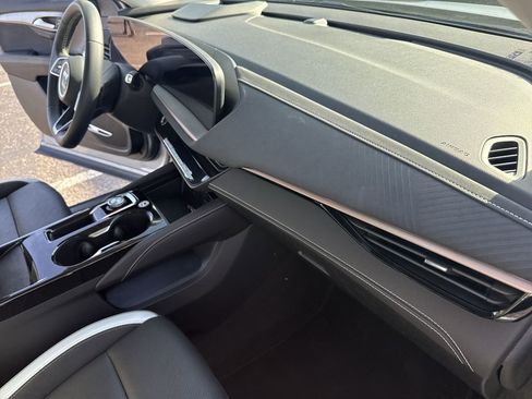 Certified 2025 Buick Envision Sport Touring image 36