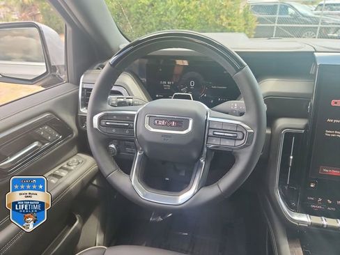 New 2026 GMC Yukon Elevation w/ Elevation Premium Package AWD/4WD image 18