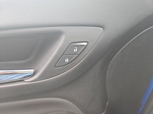 Used 2024 Chevrolet Equinox LT FWD image 15