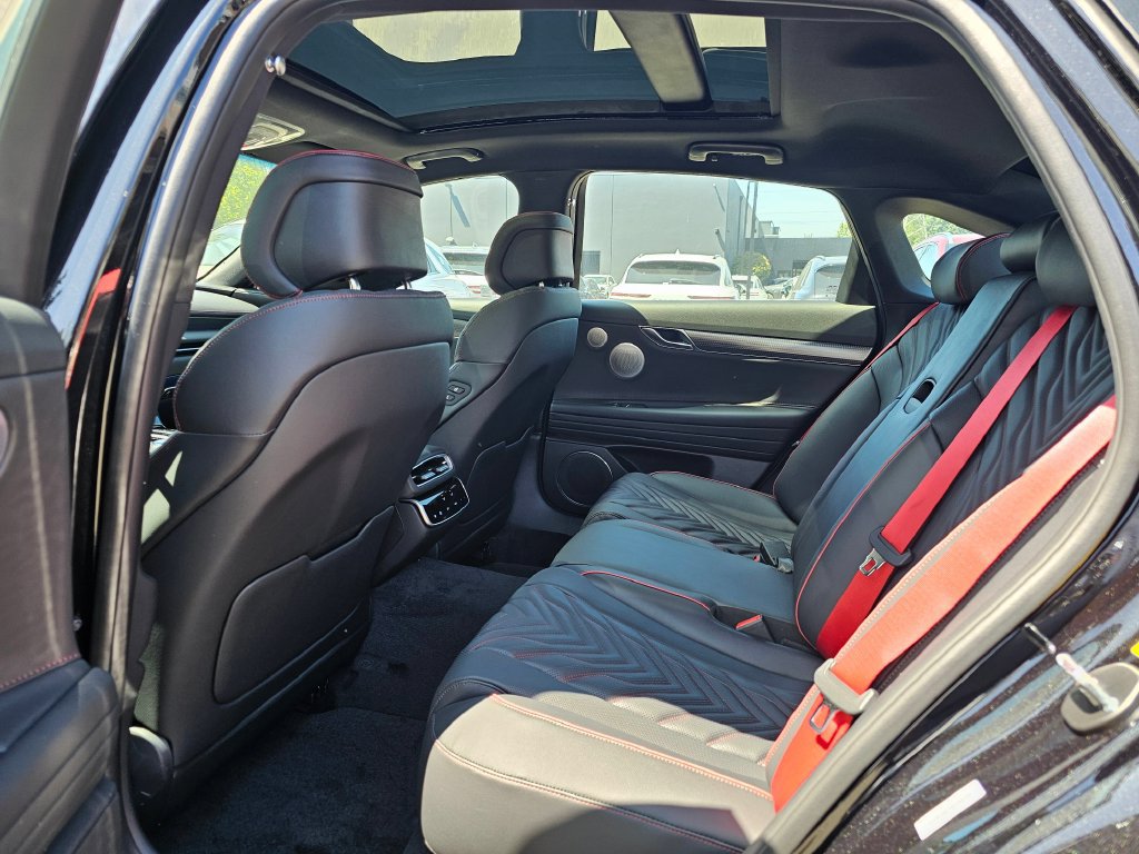 Used 2025 Genesis G80 2.5T Sport Prestige AWD/4WD image 18