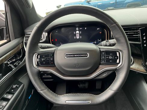 Used 2022 Jeep Grand Wagoneer Series I image 37