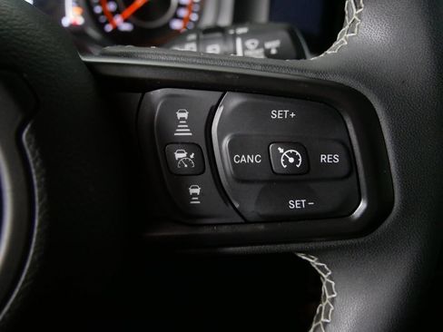 Used 2025 Jeep Wrangler Unlimited Rubicon AWD/4WD image 23