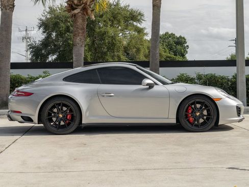 Used 2017 Porsche 911 Carrera 4S image 10