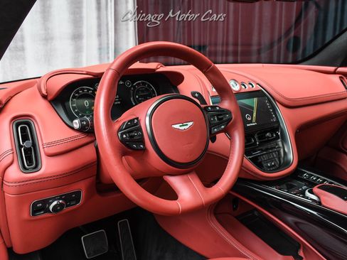 Used 2022 Aston Martin DBX AWD/4WD image 8