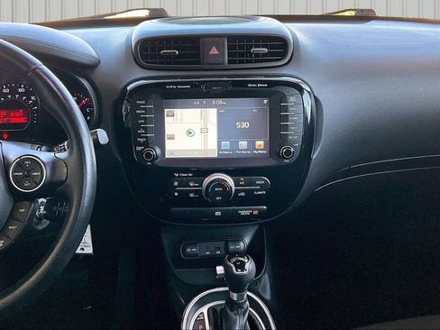 Used 2014 Kia Soul ! w/ Sun & Sound Package FWD image 3