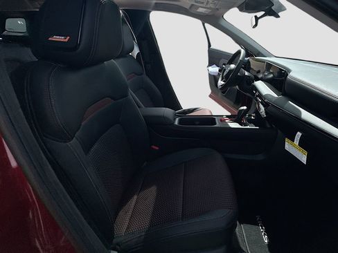 Used 2025 Nissan Kicks SR w/ SR Premium Package image 24