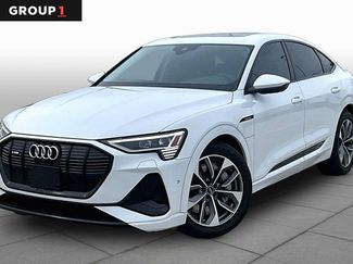 Used 2021 Audi e-tron Premium Plus AWD/4WD video 1