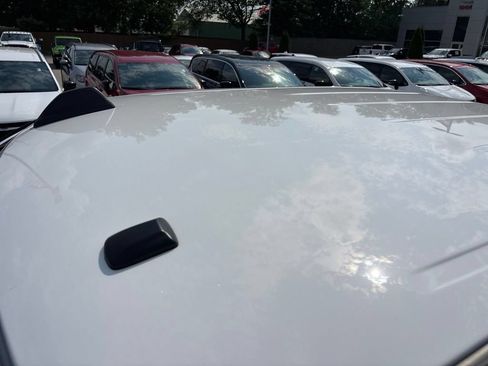 Used 2025 RAM 3500 Laramie AWD/4WD image 40