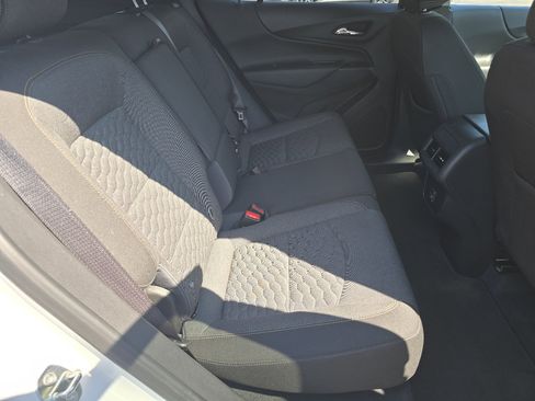 Used 2021 Chevrolet Equinox LT FWD image 23