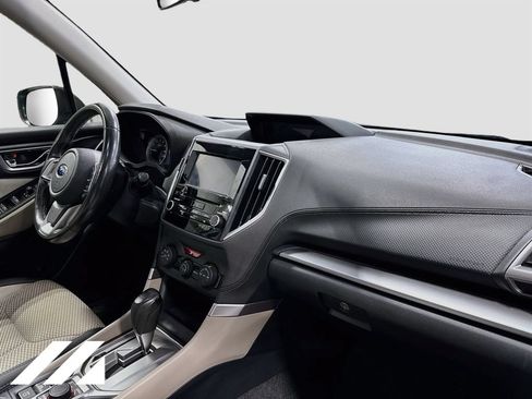 Used 2022 Subaru Forester Premium AWD/4WD image 31