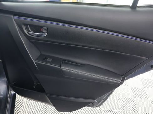 Used 2018 Toyota Corolla SE w/ SE Premium Package FWD image 26