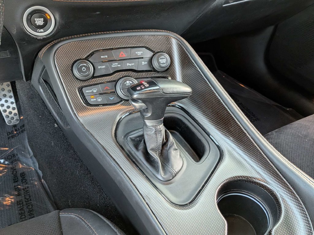Used 2020 Dodge Challenger R/T RWD image 18