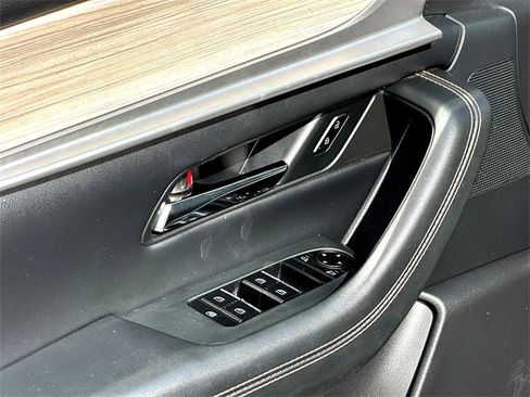 Used 2025 MAZDA CX-70 3.3 Turbo w/ Preferred Package image 11