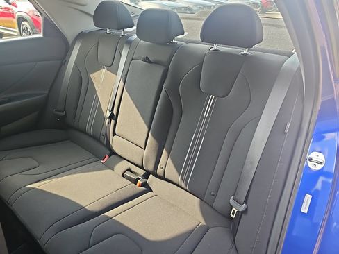 Certified 2025 Hyundai Elantra SEL FWD image 13