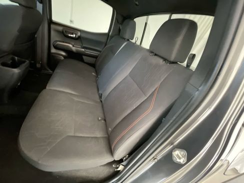 Used 2019 Toyota Tacoma TRD Off-Road AWD/4WD image 22