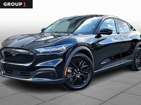 Used 2025 Ford Mustang Mach-E Select w/ Comfort Package Lite image 1