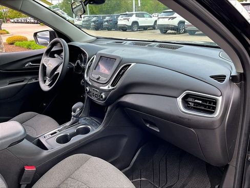 Used 2023 Chevrolet Equinox LT AWD/4WD image 14