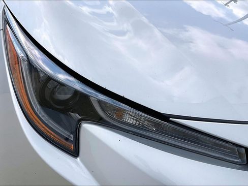 Used 2024 Toyota Corolla LE FWD image 32