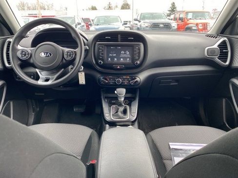 Used 2020 Kia Soul LX image 15
