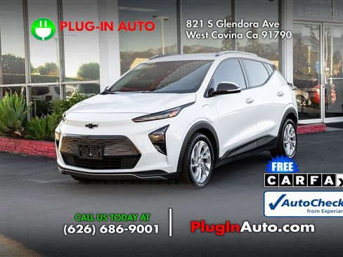 Used 2023 Chevrolet Bolt EUV LT w/ Driver Confidence Package image 1