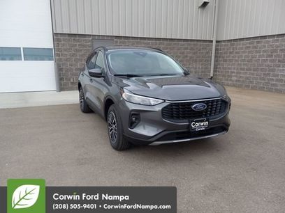 New 2025 Ford Escape SE w/ Class II Trailer Tow Package