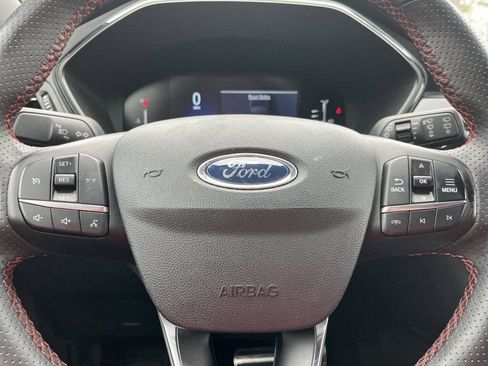 Used 2024 Ford Escape ST-Line image 12