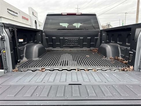 Used 2025 GMC Sierra 1500 SLT image 20
