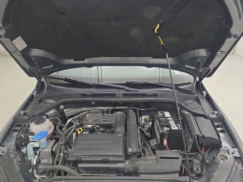 Used 2016 Volkswagen Jetta SE FWD image 28
