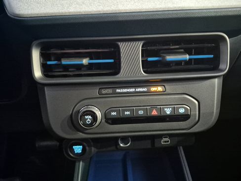 New 2025 Ford Maverick XLT w/ XLT Luxury Package image 32