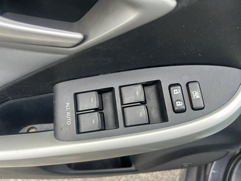 Used 2013 Toyota Prius Four FWD image 16