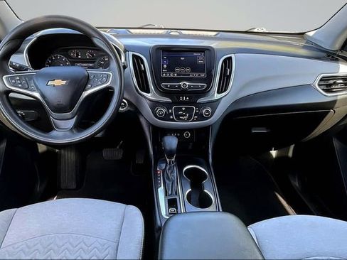 Used 2022 Chevrolet Equinox LS image 7
