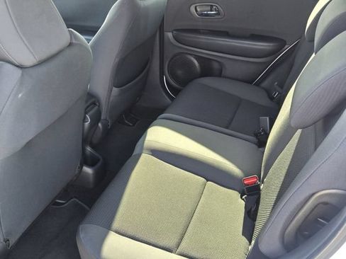 Used 2019 Honda HR-V Sport image 10