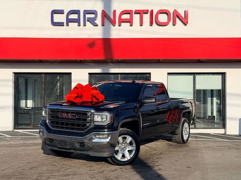 Used 2018 GMC Sierra 1500 SLE w/ SLE Value Package image 2