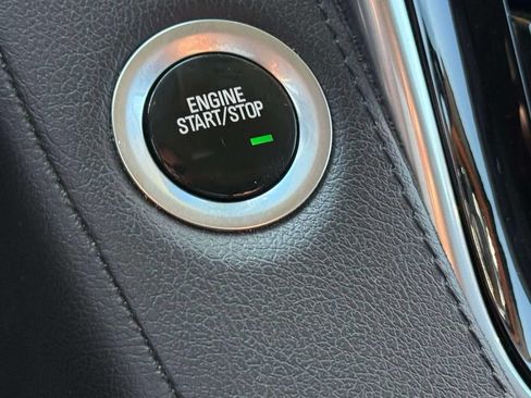 Used 2019 Cadillac Escalade Luxury AWD/4WD image 20
