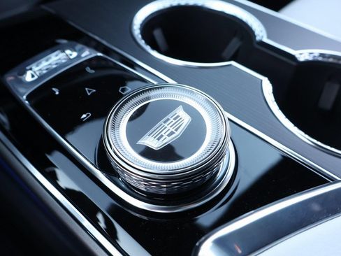 New 2026 Cadillac Lyriq Luxury image 29