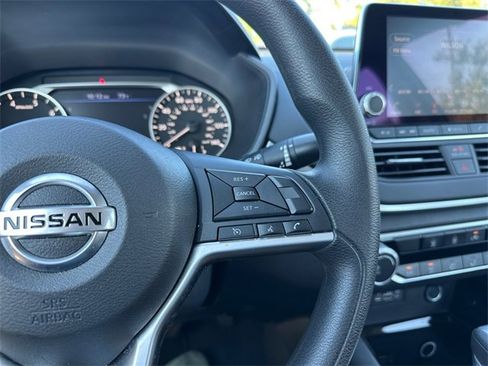 Used 2021 Nissan Altima 2.5 SV image 22