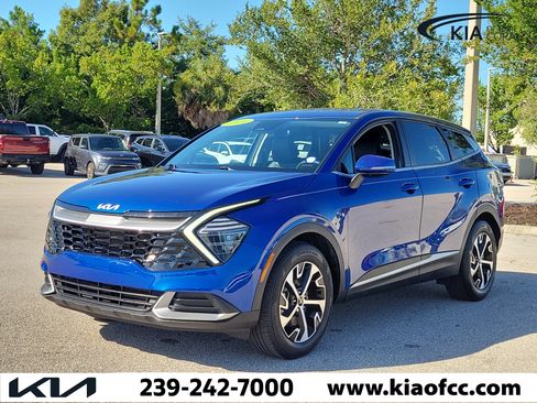 Certified 2024 Kia Sportage EX FWD image 3
