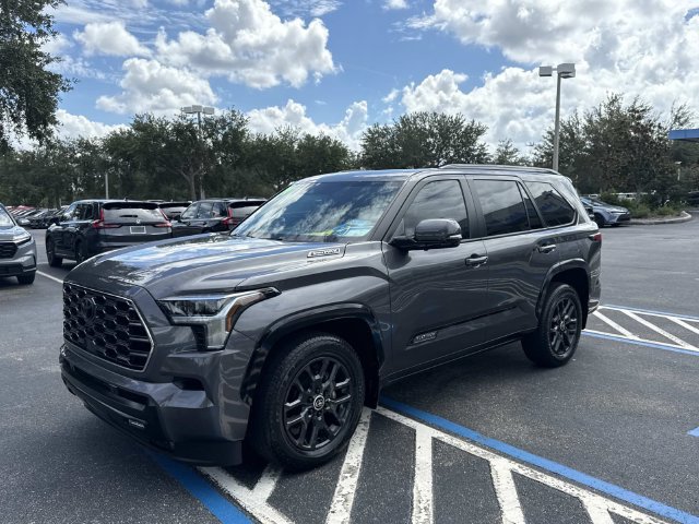 Used 2024 Toyota Sequoia Platinum AWD/4WD image 8