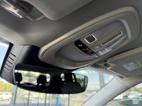 Used 2024 Volvo XC90 B6 Plus image 29