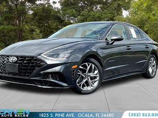 Used 2022 Hyundai Sonata SEL image 1