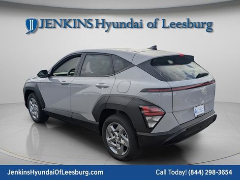 New 2026 Hyundai Kona SE image 5