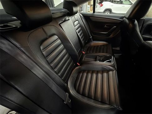 Used 2012 Volkswagen CC Sport image 26