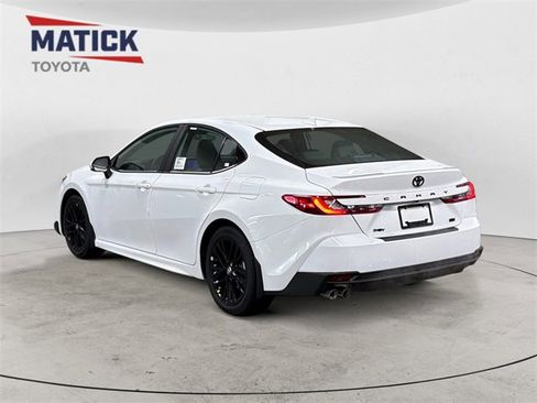 New 2026 Toyota Camry SE image 5