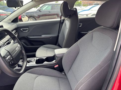 Used 2025 Kia K4 FWD image 24