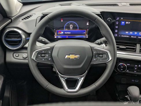 New 2026 Chevrolet Trax LT w/ Driver Confidence Package FWD image 23