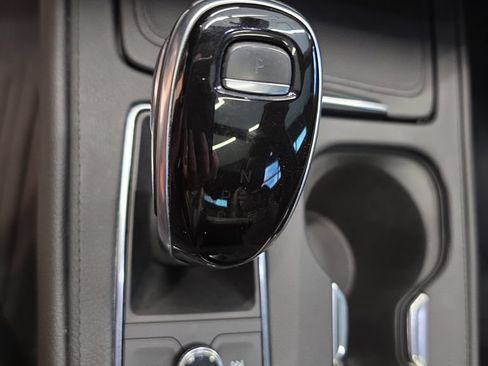 Used 2021 Cadillac XT4 Sport FWD image 32
