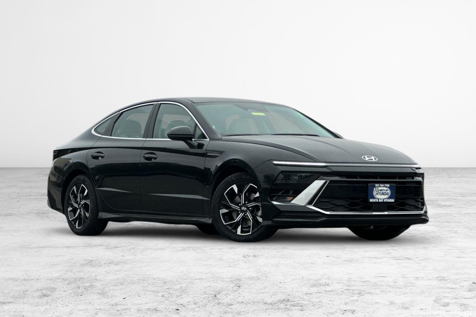 Used 2025 Hyundai Sonata SEL FWD image 1