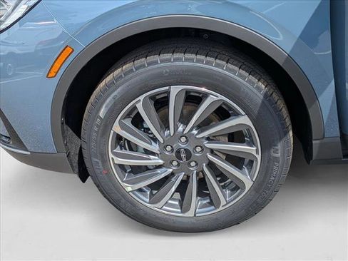 New 2025 Lincoln Corsair Reserve image 16