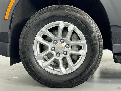 Used 2025 Chevrolet Tahoe LT AWD/4WD image 39