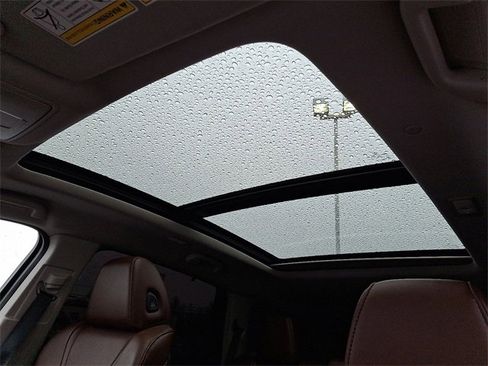 Used 2024 Acura MDX SH-AWD w/ Technology Package image 16